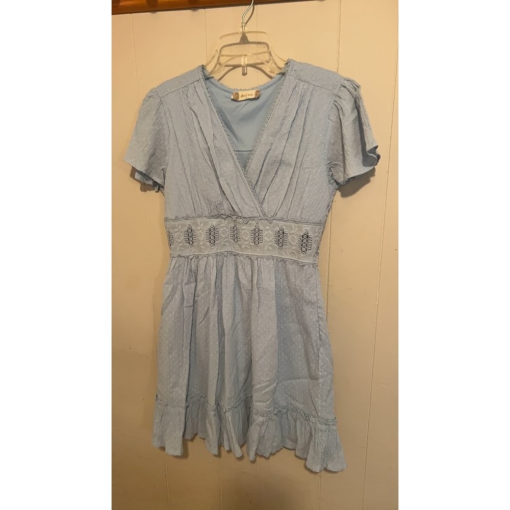 Altard State‎ Light Blue Short Sleeve Dress with Lace Detail
